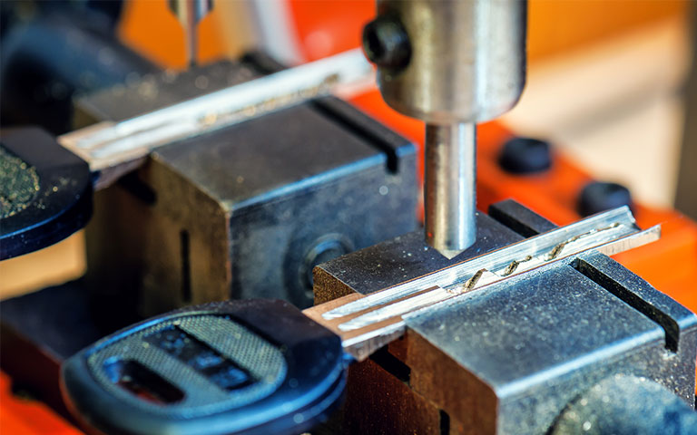 Green locksmith provides car key duplication service in Daytona Beach & Ormond Beach, FL